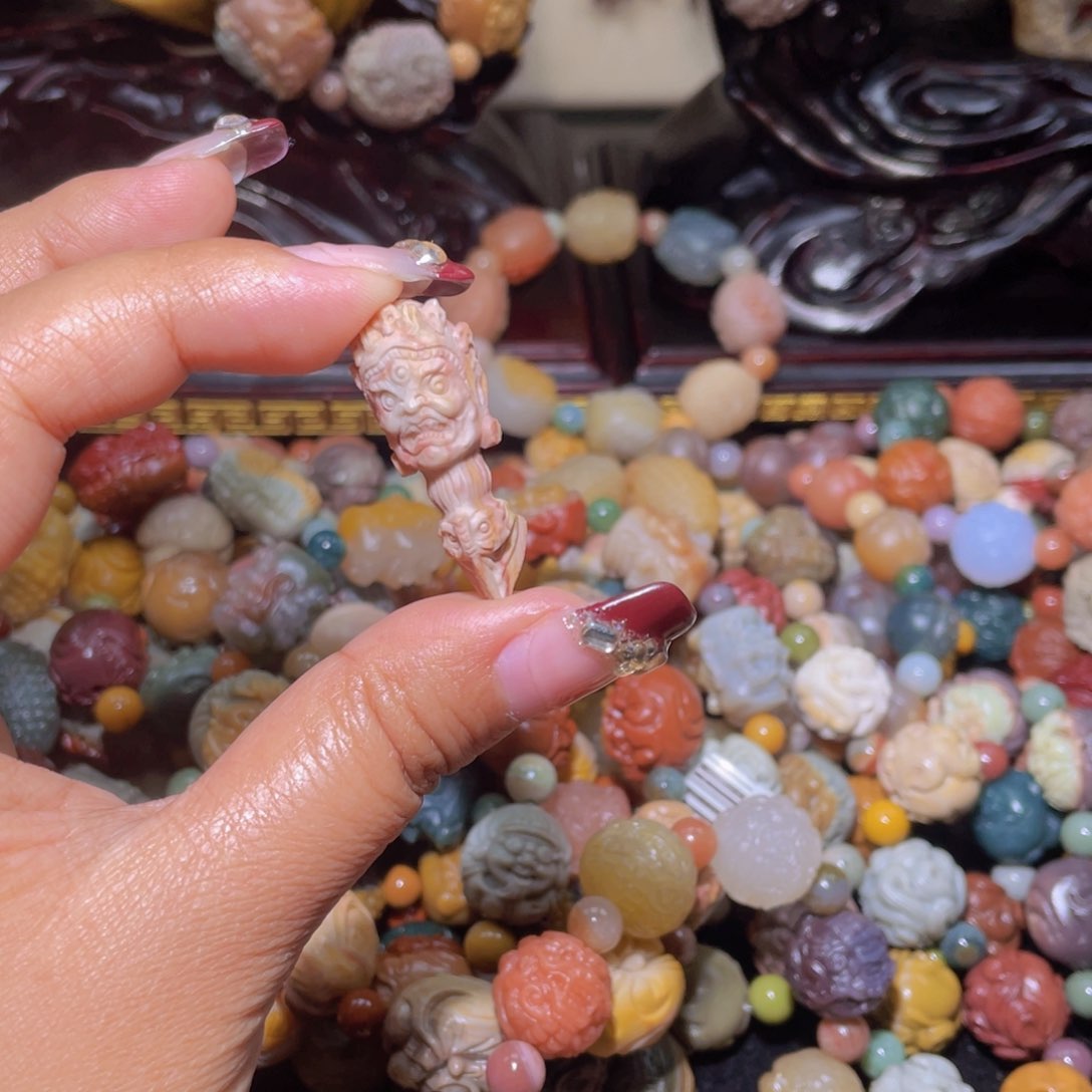 石英质玉手链未镶嵌