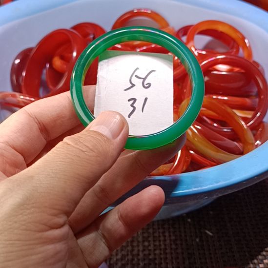 玛瑙/玉髓未镶嵌手镯