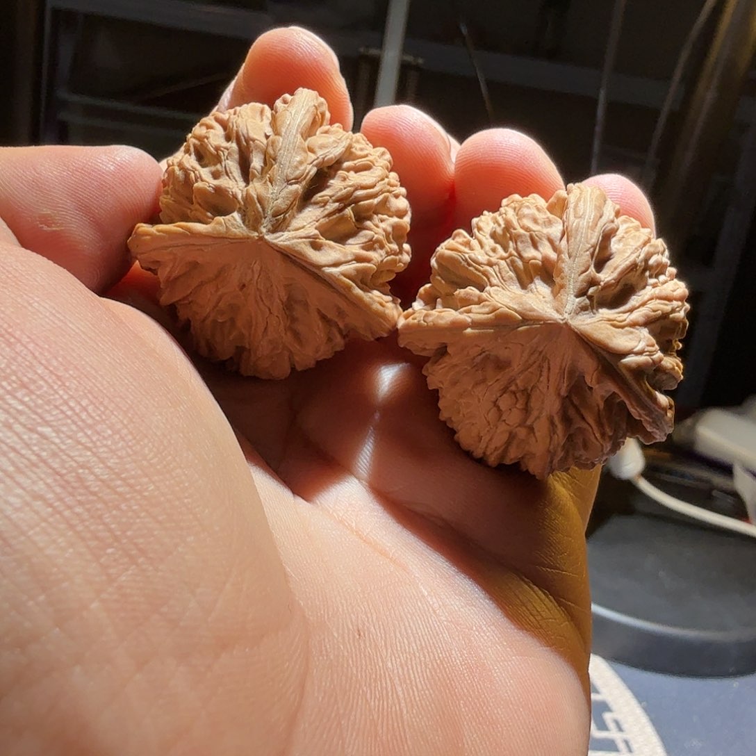 文玩核桃把件梵*御龙正奔