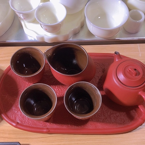  陶瓷制品及陶瓷艺术品