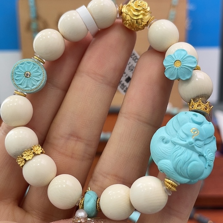 绿松石18K金镶嵌珠宝奇石