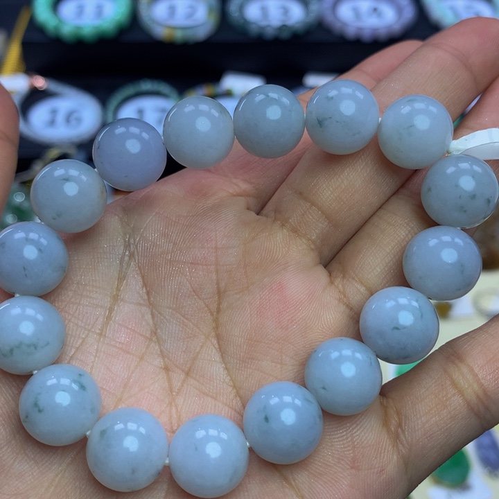 翡翠手链未镶嵌翡翠12+