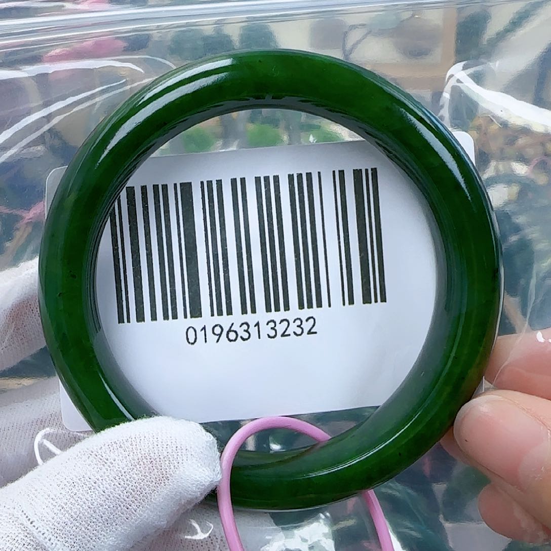 和田玉（碧玉）手镯未镶嵌包容60