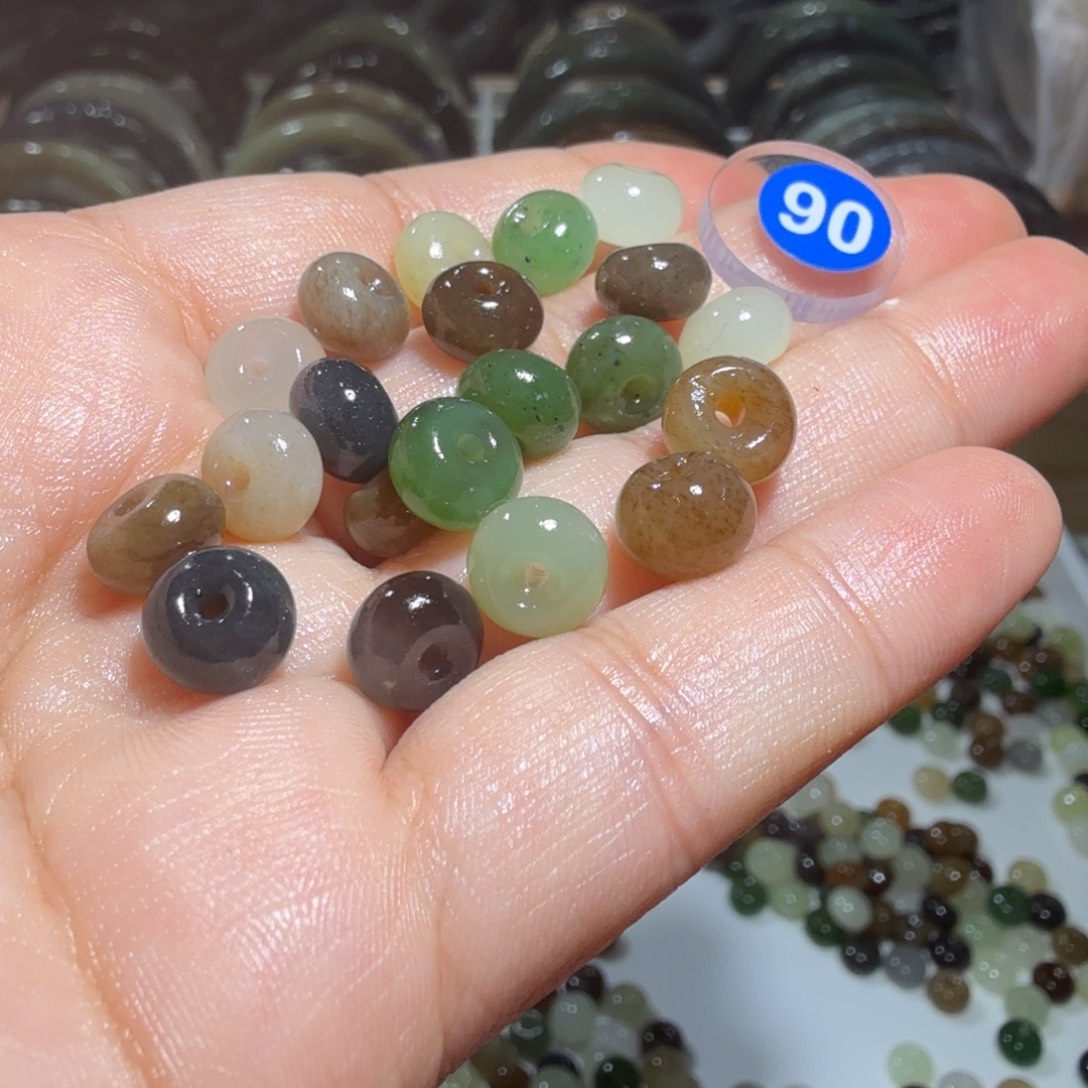 和田玉未镶嵌珠宝奇石