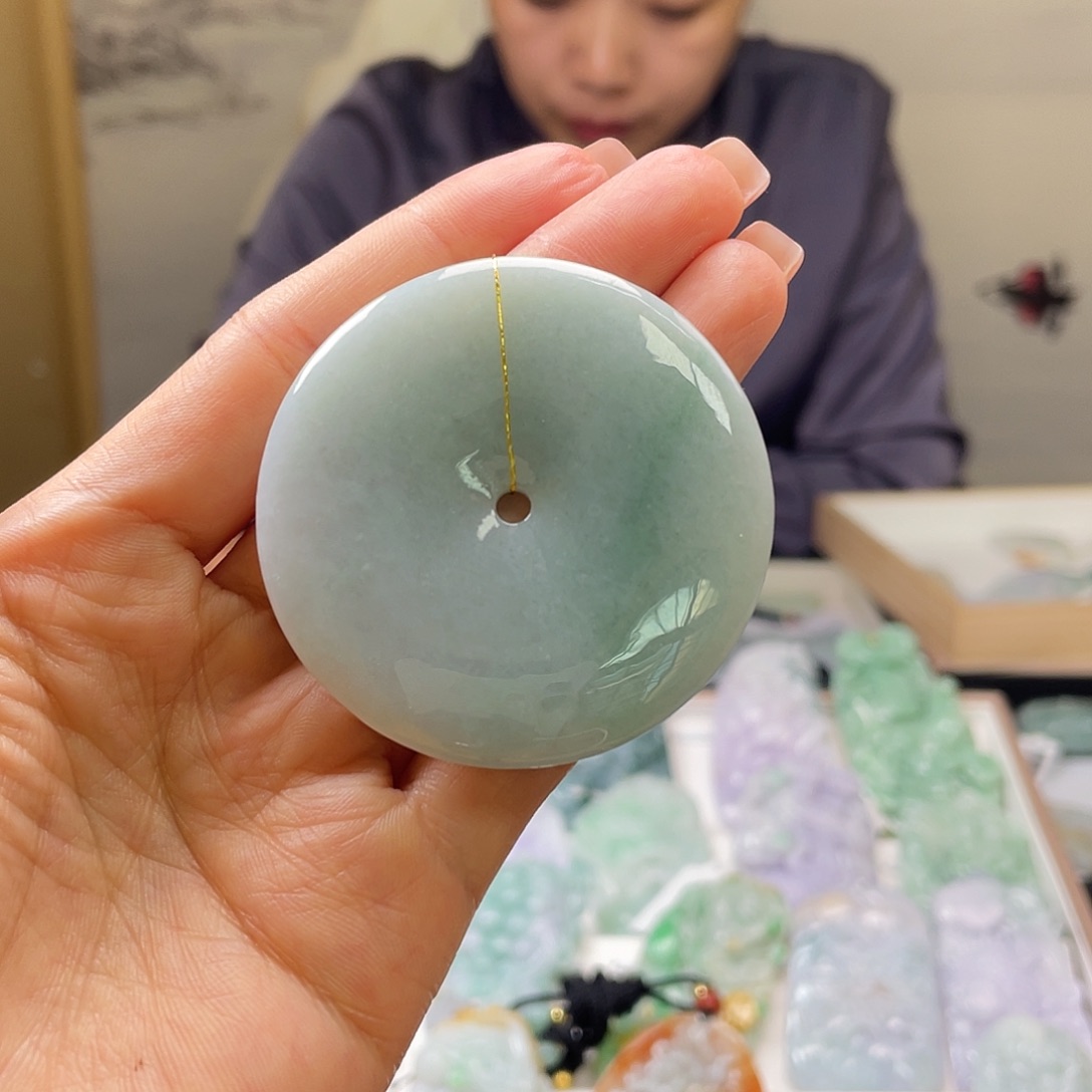 翡翠吊坠(不含链)未镶嵌