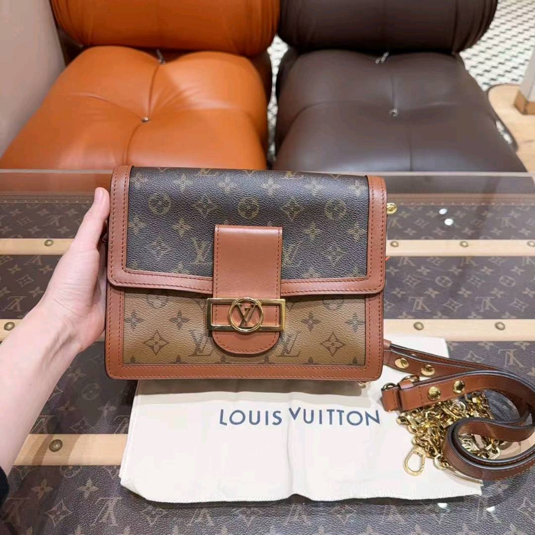99新 LouisVuitton/路易威登 达芙妮中号老花款单肩斜挎包！ 工价