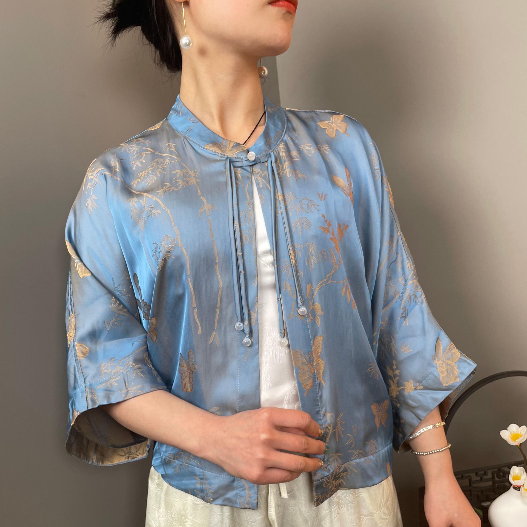 2025年夏季五分袖披肩薄款凉快蝴蝶花拼色两面两穿短款外套