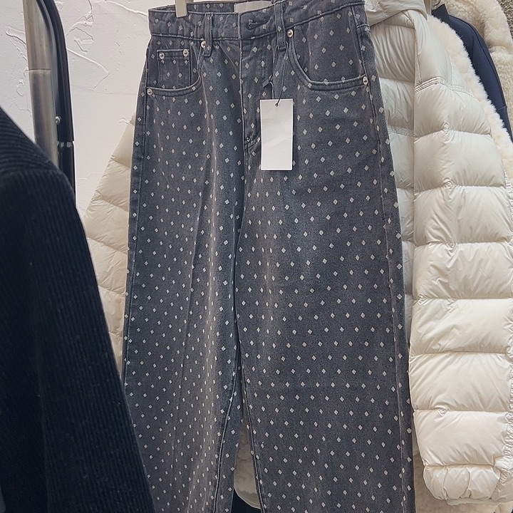 今天新款 很美的裤子S