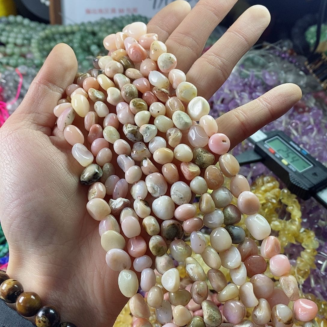 玛瑙/玉髓珠宝半成品未镶嵌一条天然不规则粉澳宝A170