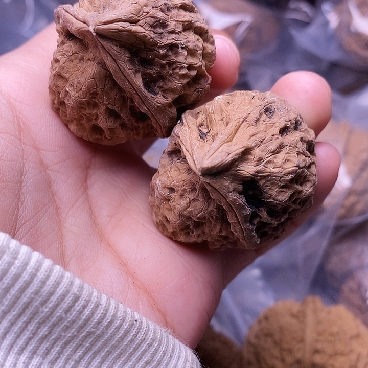 文玩核桃吊坠   120