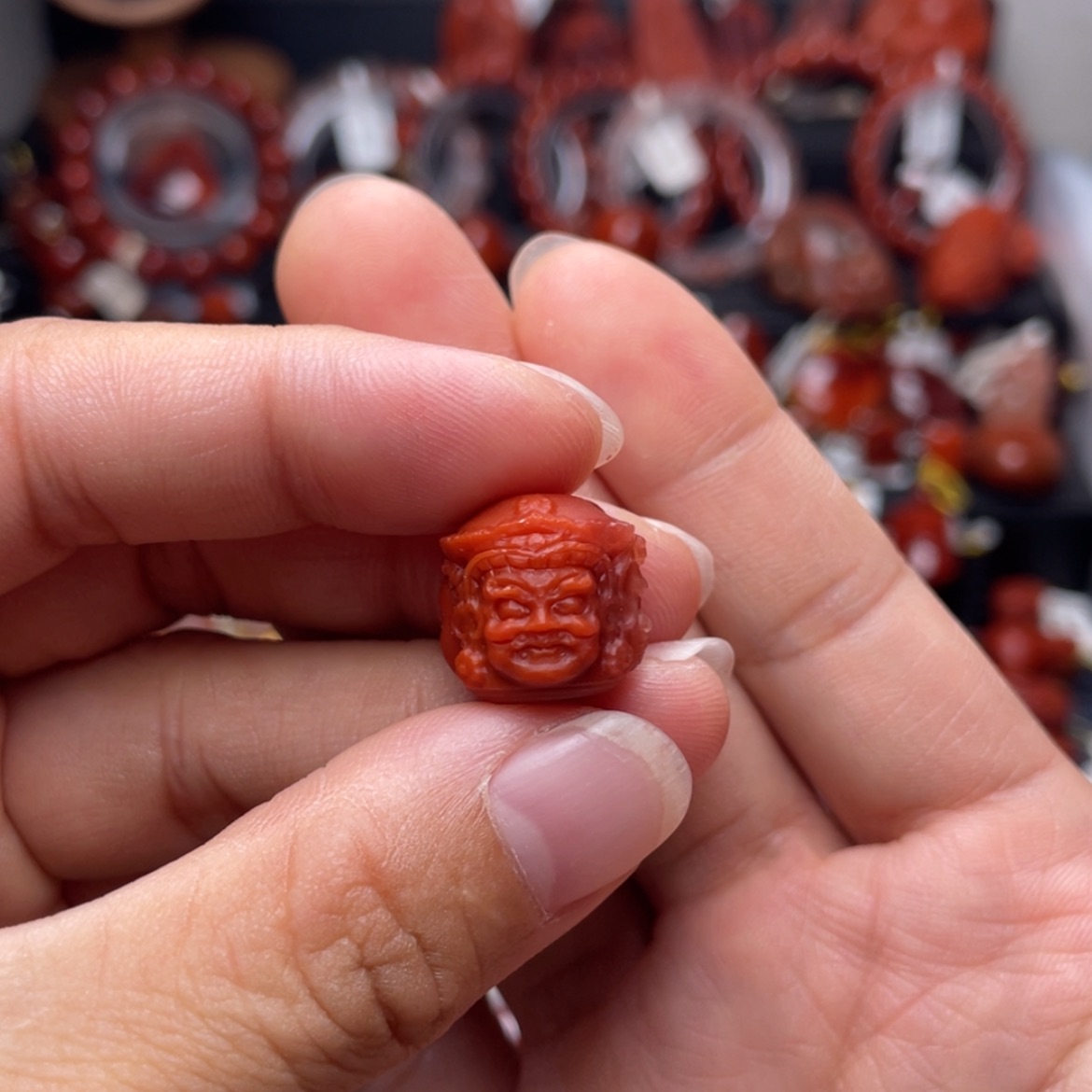 【闪购商品】未镶嵌三面佛15mm南红玛瑙