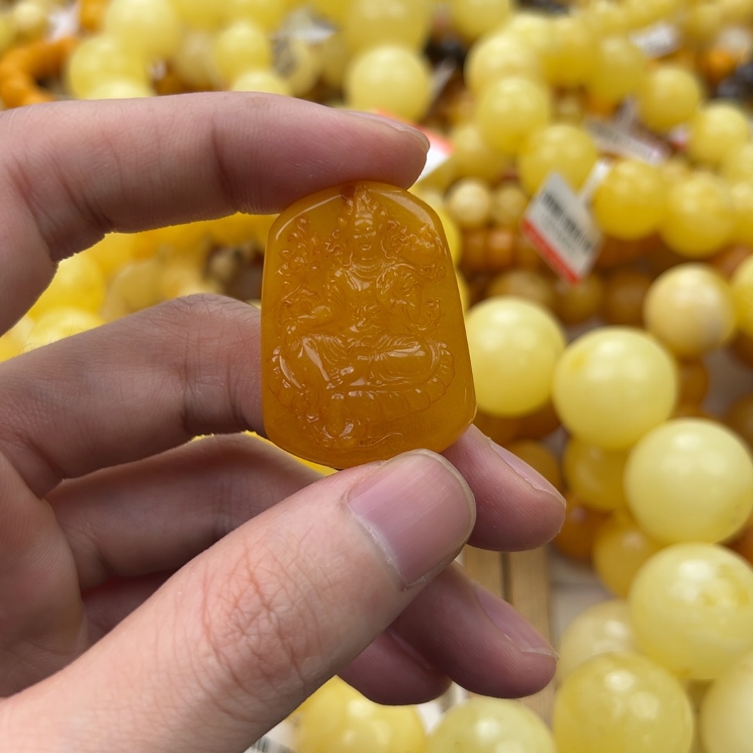 琥珀珠宝奇石未镶嵌