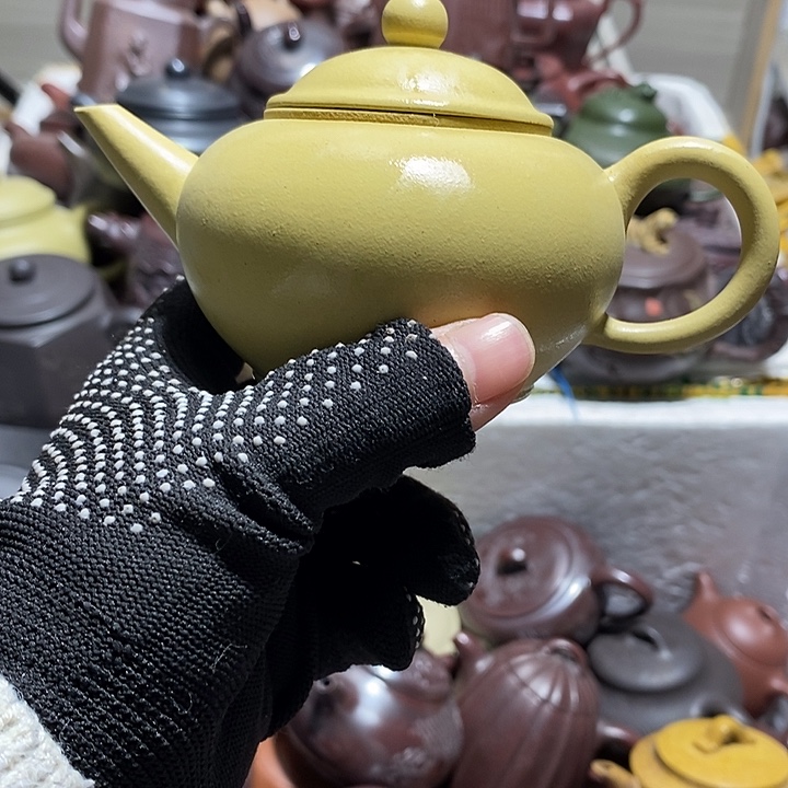 紫砂茶壶晃盖起泡