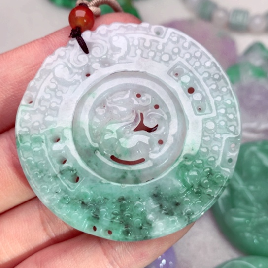 翡翠吊坠(不含链)未镶嵌