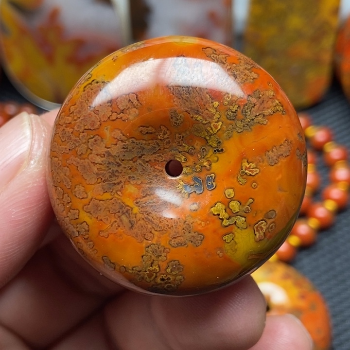 玛瑙/玉髓吊坠未镶嵌