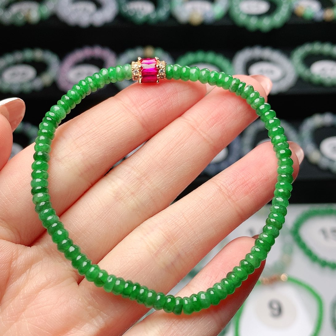 翡翠手链未镶嵌翡翠