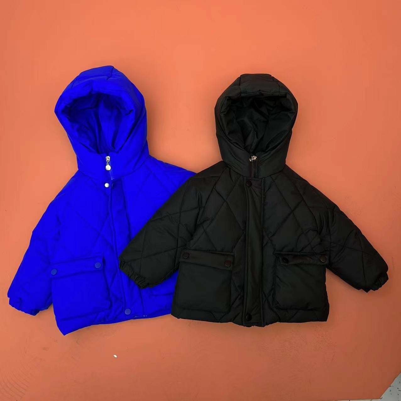 儿童冬季口袋连帽加绒棉服外套HD070