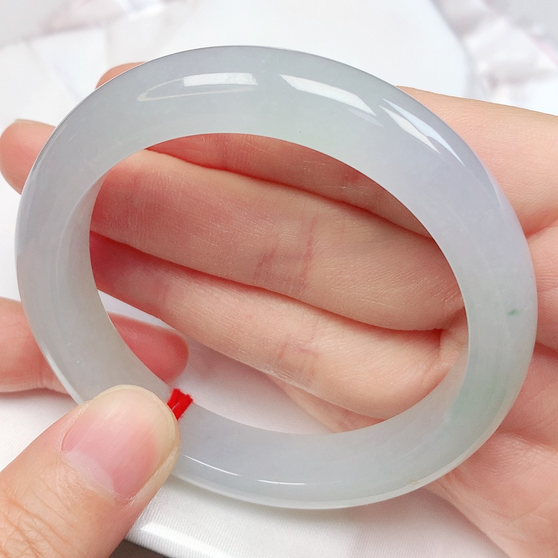 翡翠手镯未镶嵌抖音969