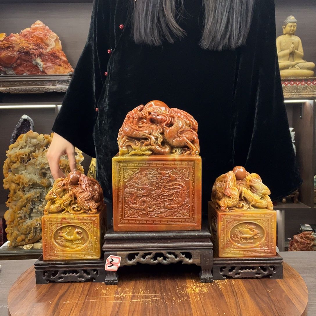 寿山石里**长。。。。。。。。。。。。。