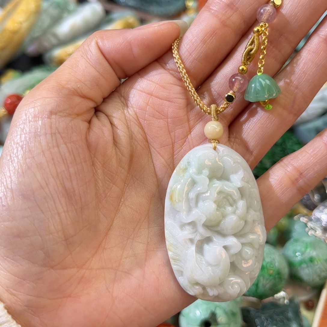 翡翠颈饰未镶嵌待编款