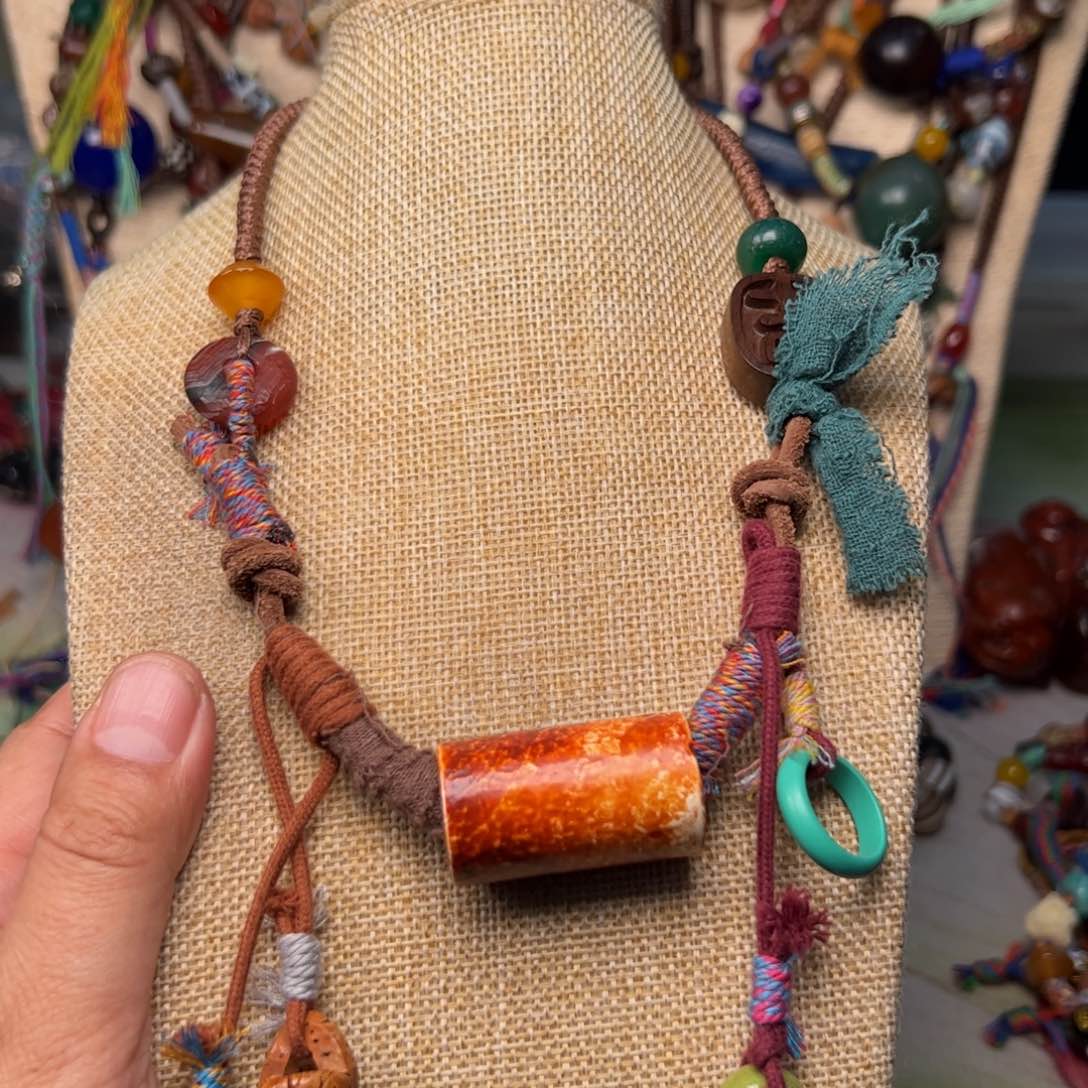 玛瑙/玉髓颈饰未镶嵌