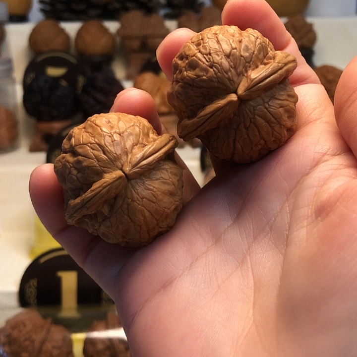 A***D吊坠桃核云南铁核桃