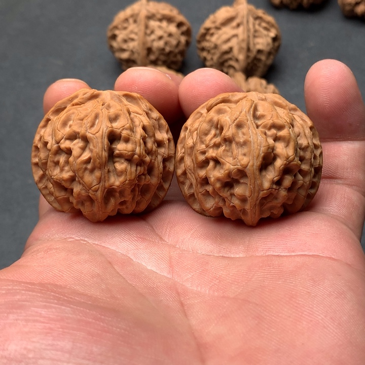 文玩核桃吊坠苹果园文玩核桃