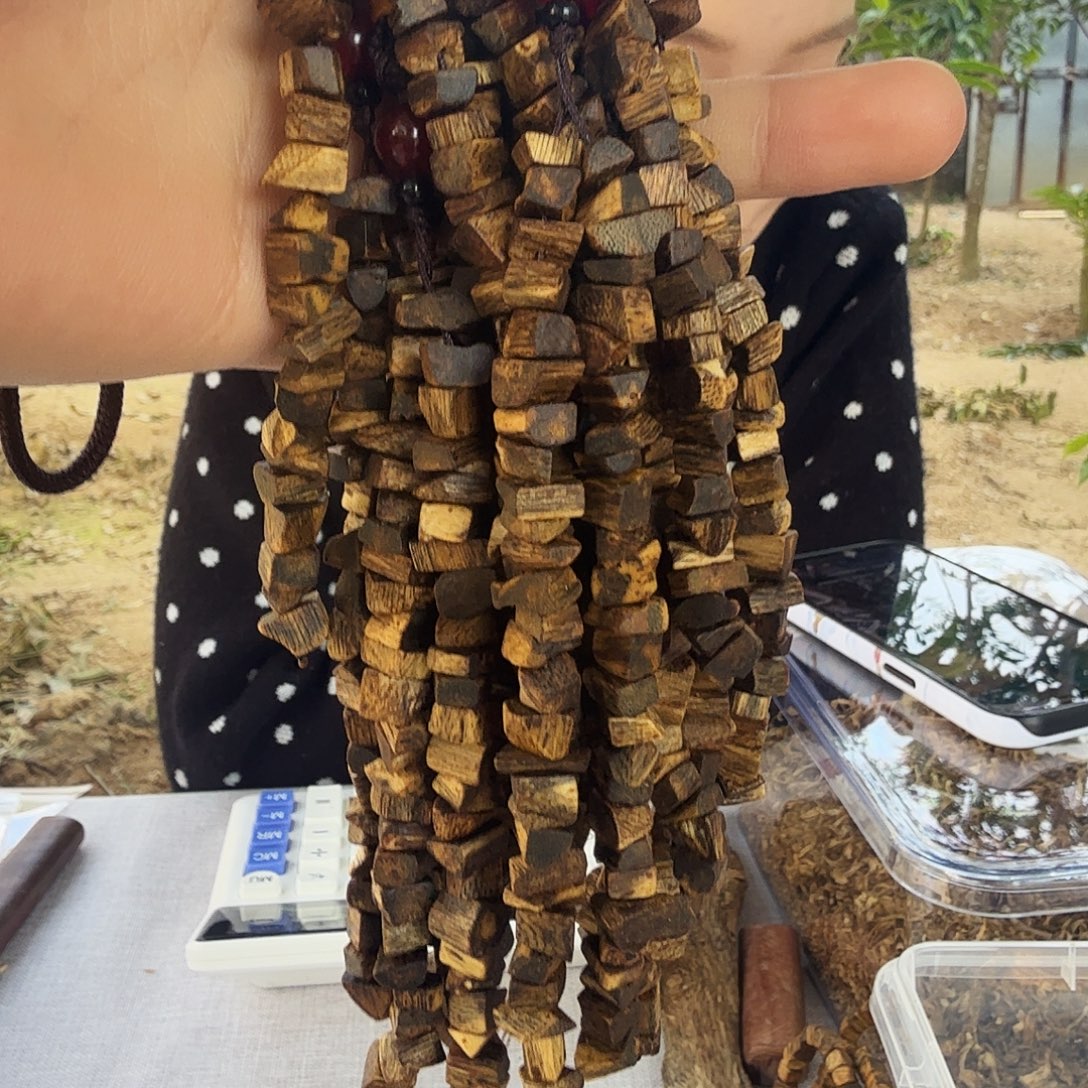 沉香沉香碎屑奇楠沉香车挂