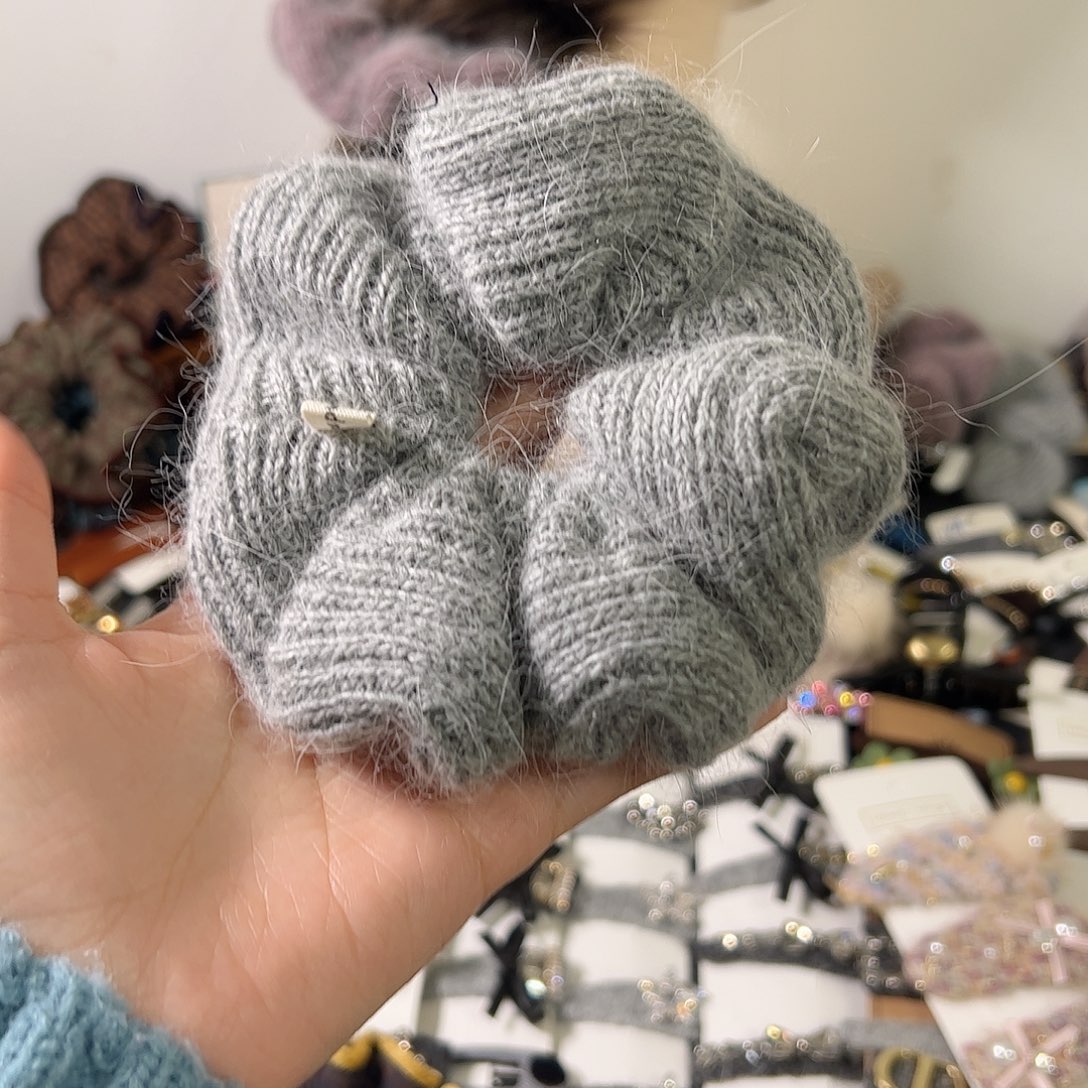 皮质铁合金灰色肠圈