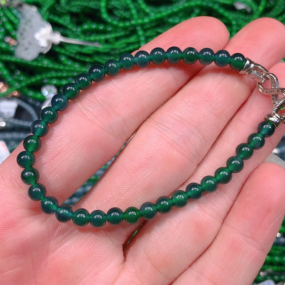 翡翠手链未镶嵌天然