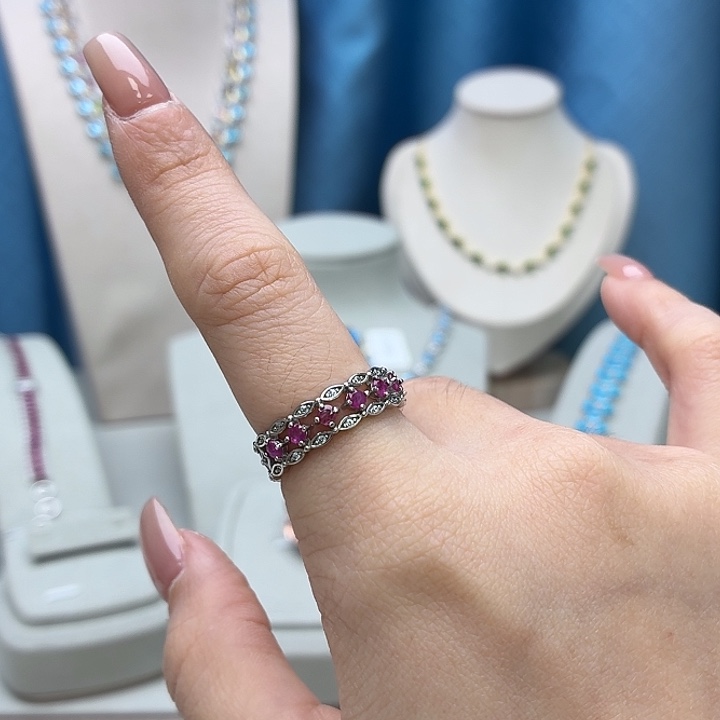 银S925镶嵌戒指红宝石