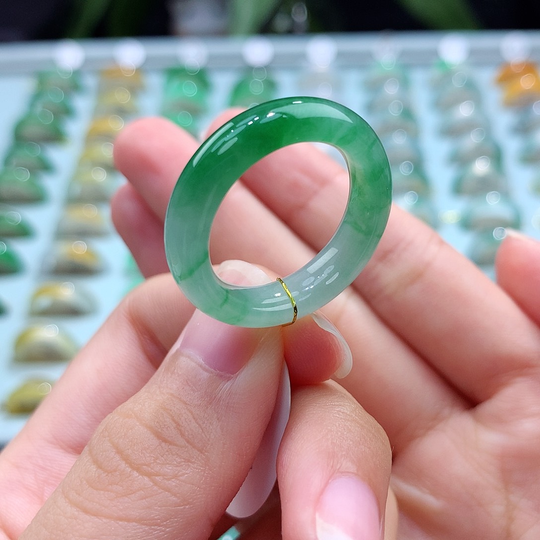 翡翠戒指未镶嵌20圈