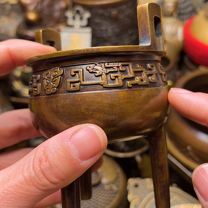 精美铜器批发档口