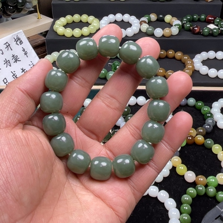 和田玉手串未镶嵌
