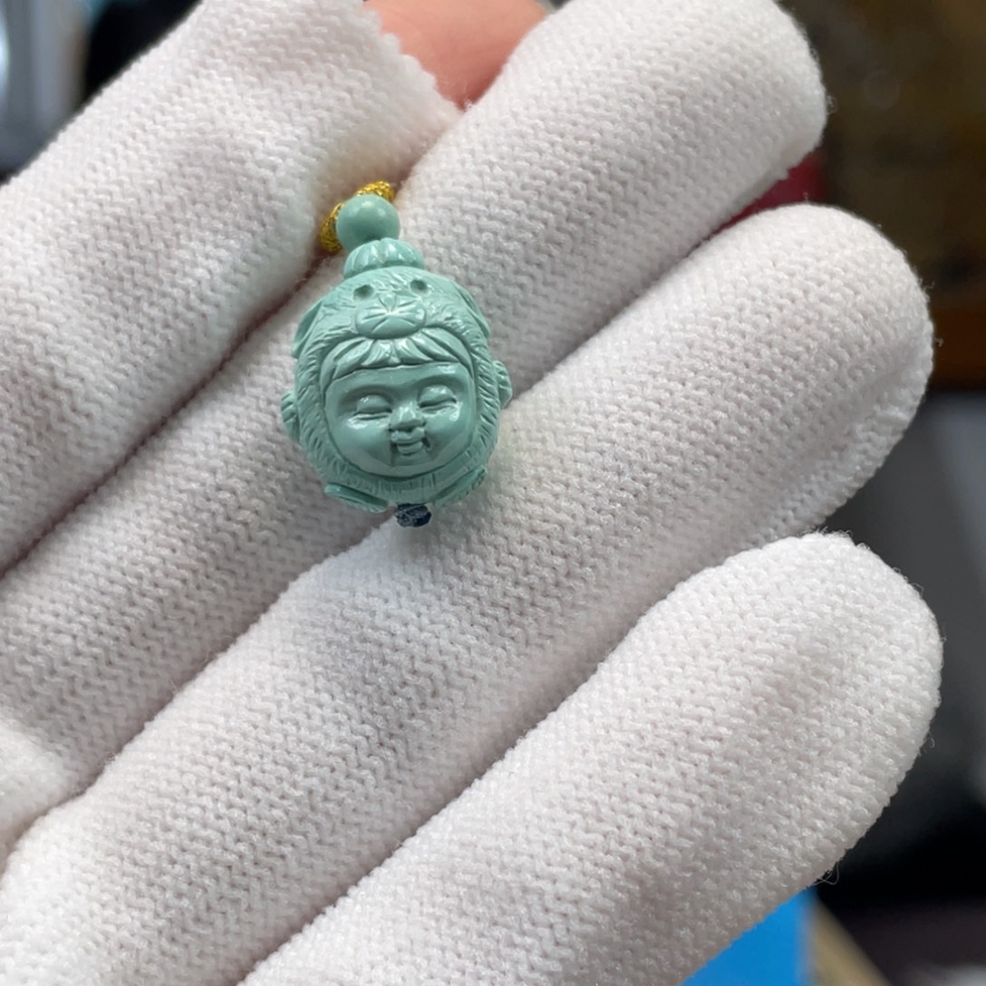 绿松石未镶嵌挂件