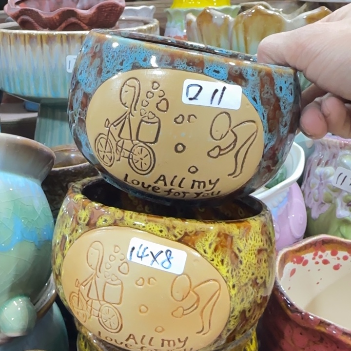 凑9块包邮，有孔花盆