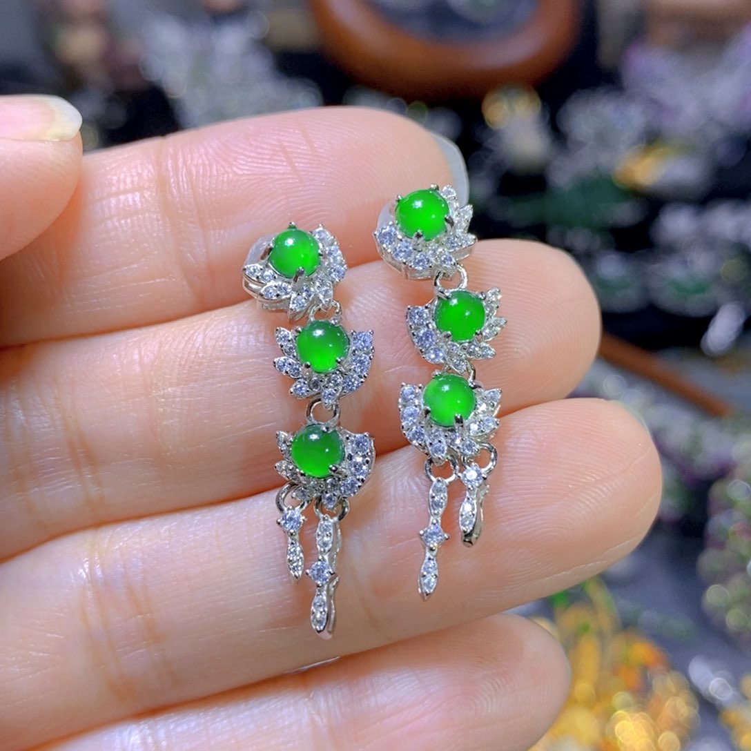 翡翠颈饰银S925镶嵌天然翡翠