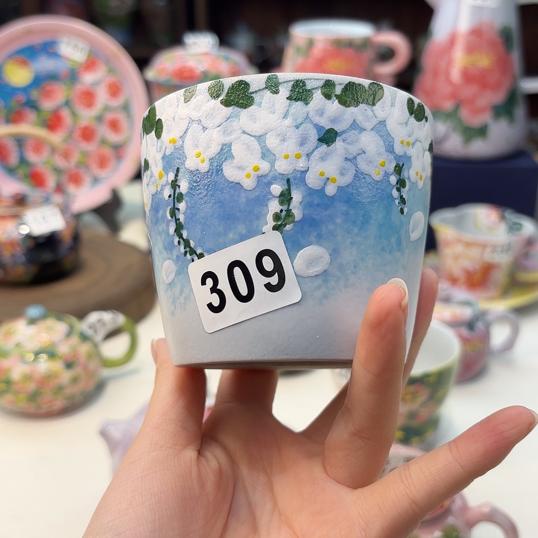 瓷片兔兔的小可爱太