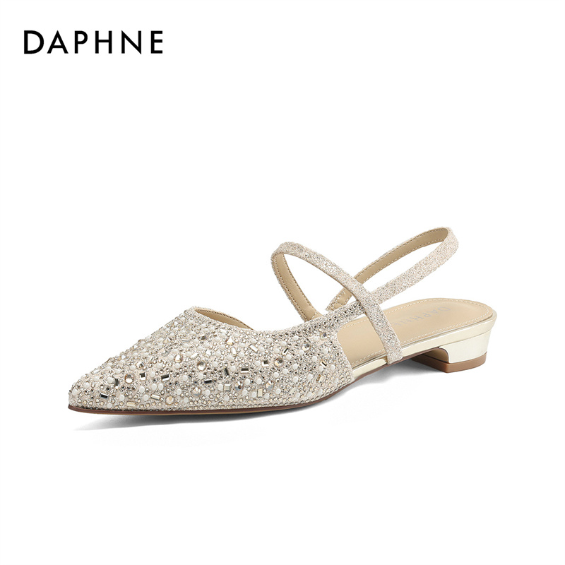 达芙妮2026春夏季新款气质优雅闪光粗跟包头凉鞋仙女小香风宋茜代