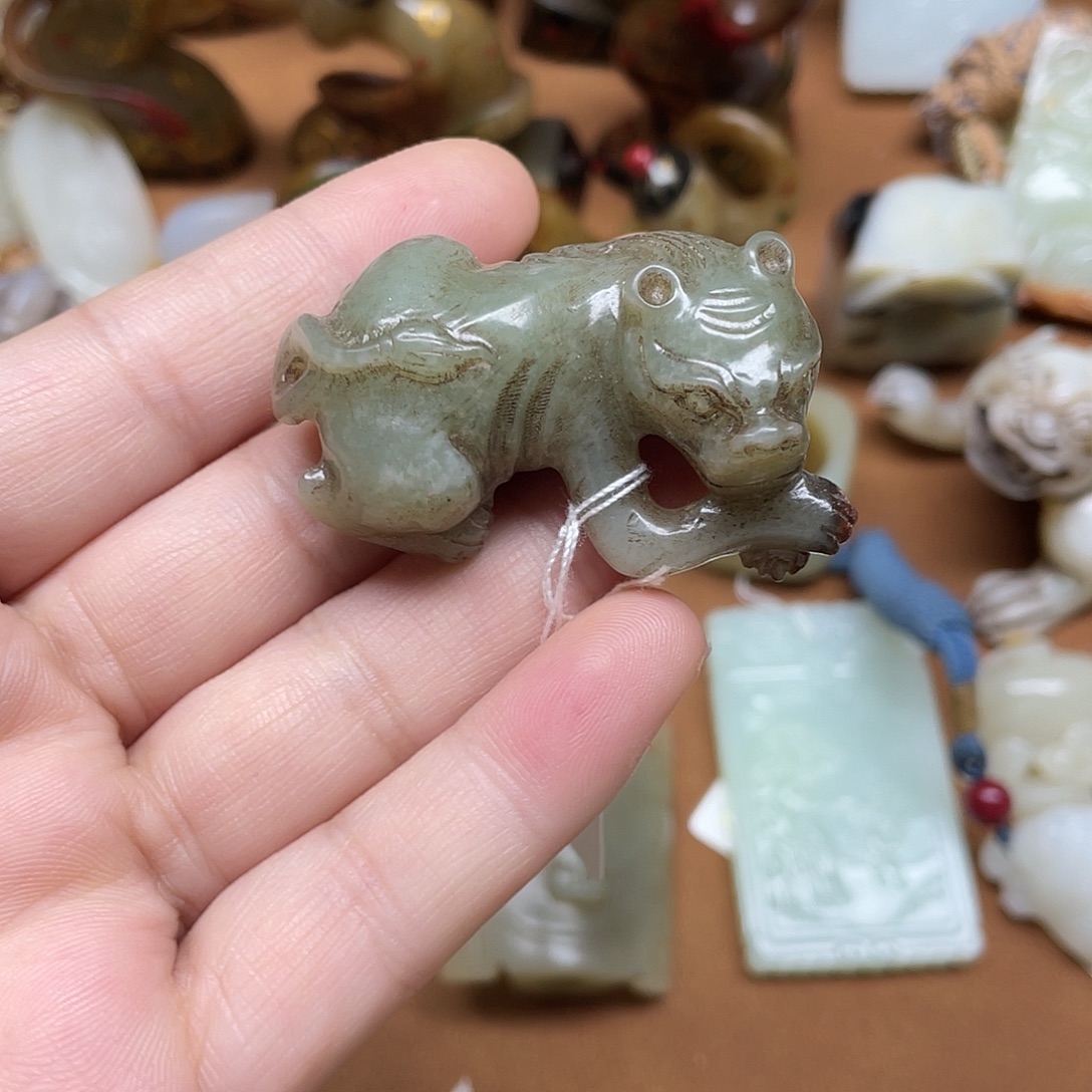 和田玉未镶嵌挂件