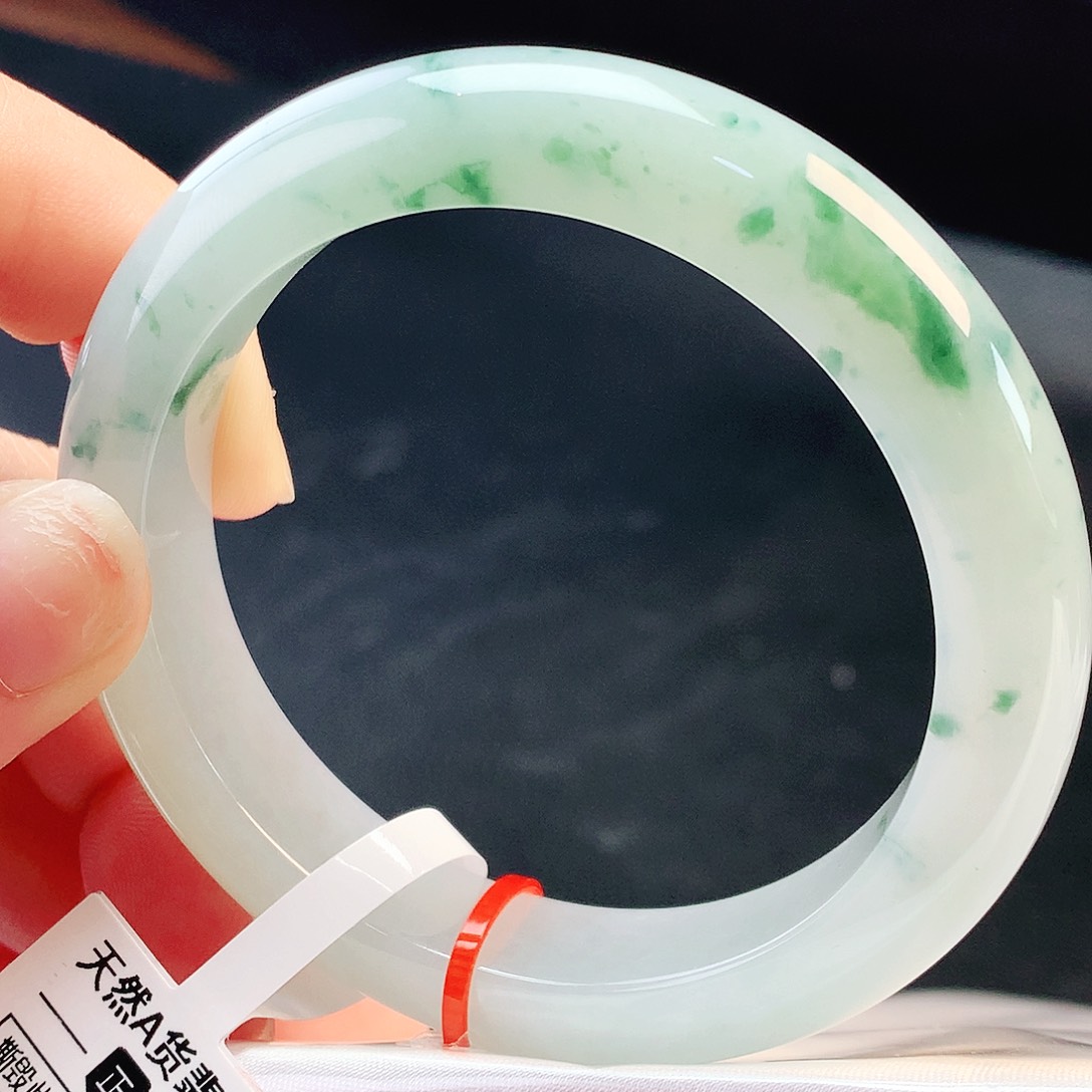 未镶嵌手镯翡翠56圈