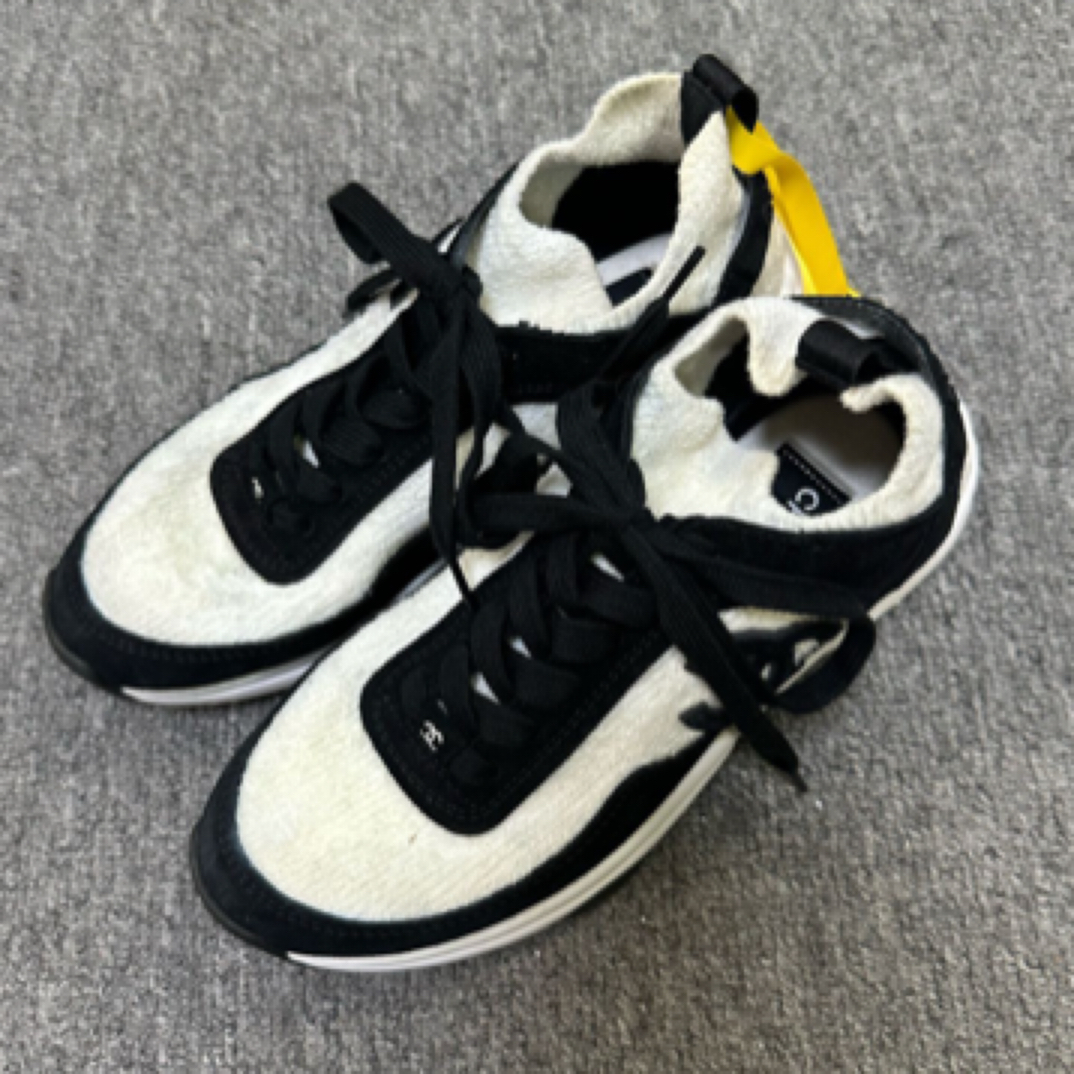 95新 Chanel/香奈儿 （有盒）耐磨透气低帮生活休闲鞋 37码/8480