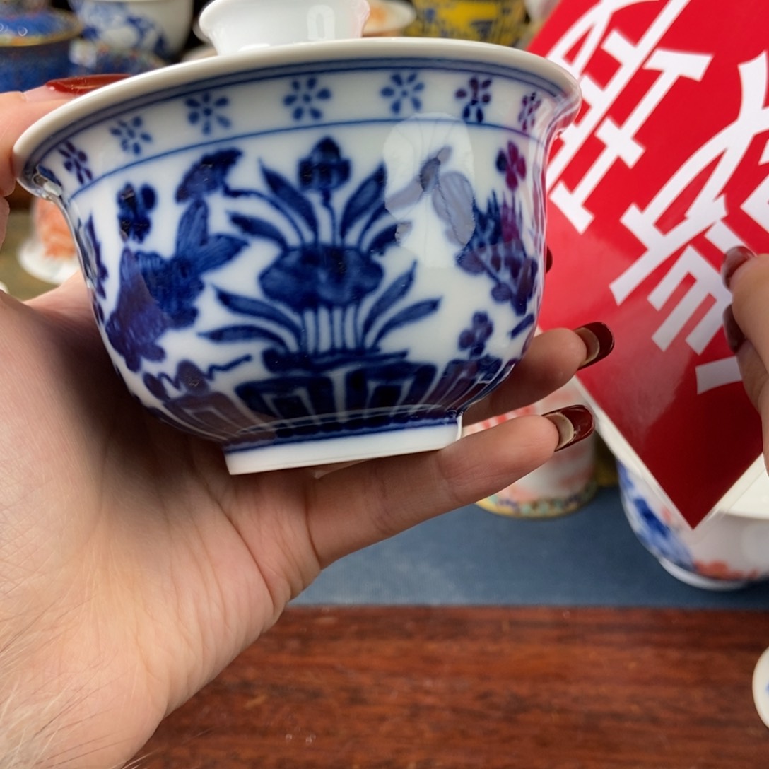 陶瓷艺术家的作品是一种
