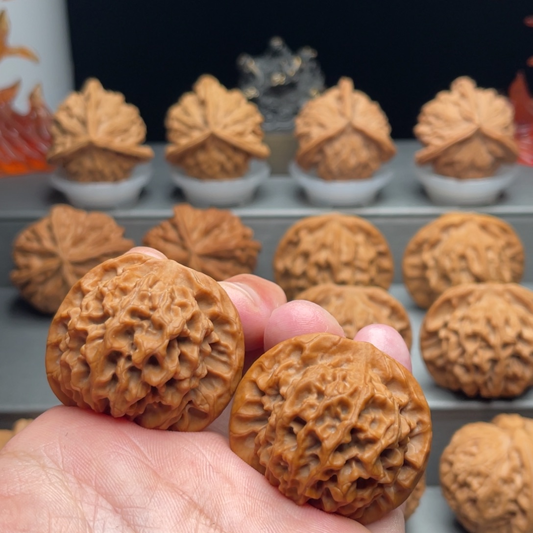 文玩核桃把件39秦闷