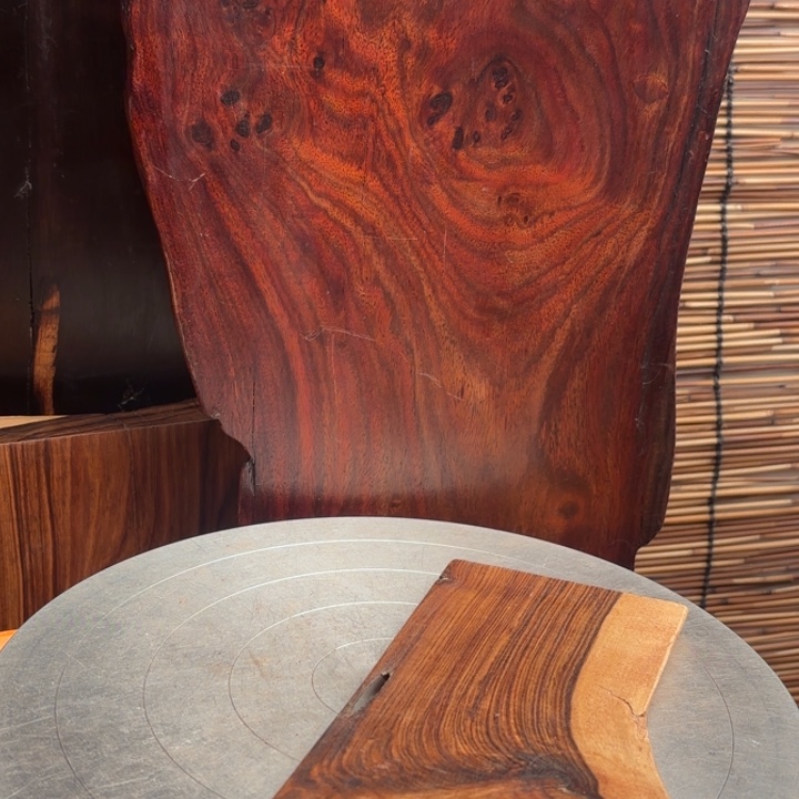 J***5大叶紫檀（黑酸枝木类）