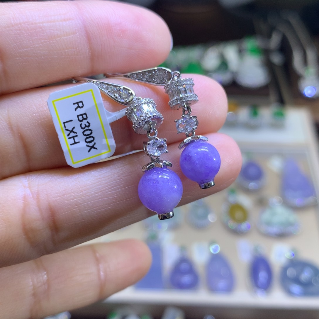 翡翠颈饰银S925镶嵌翡翠多样性