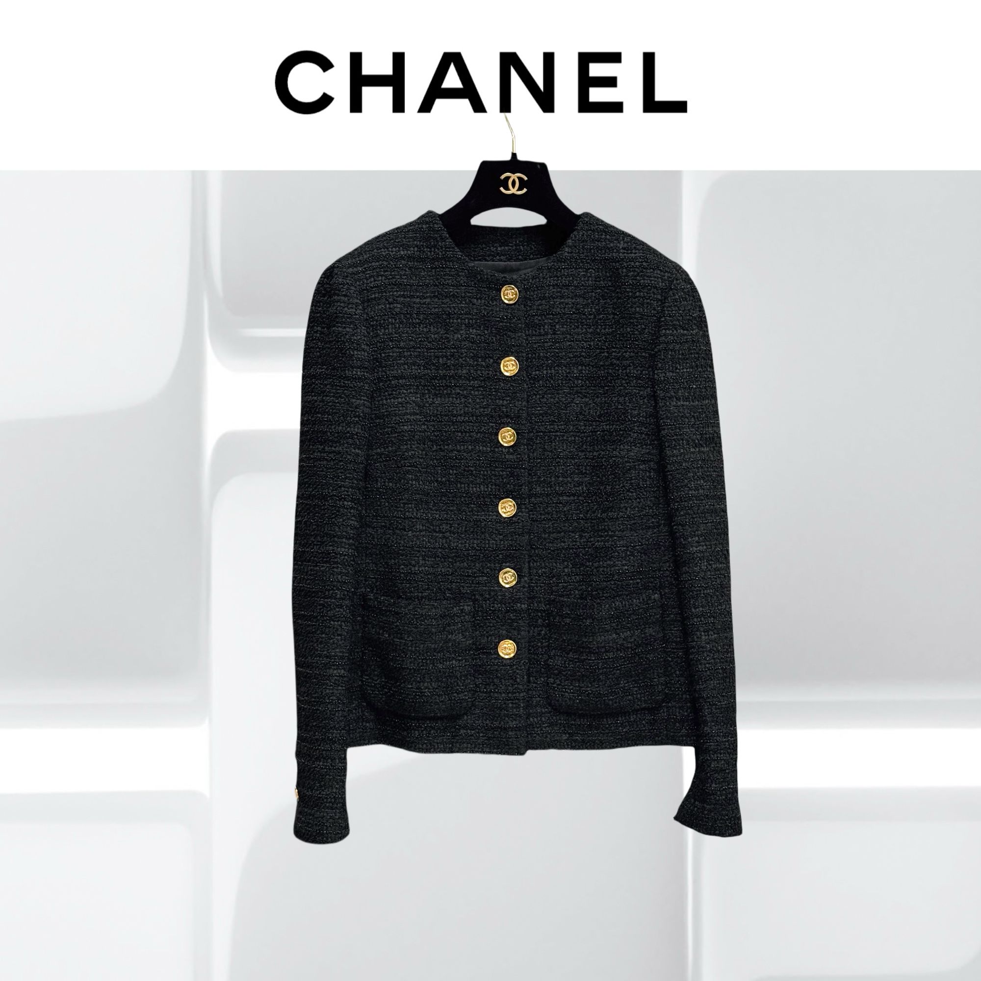 99新 Chanel/香奈儿 36码23A黑色钉珠金扣双口袋长袖编织外套