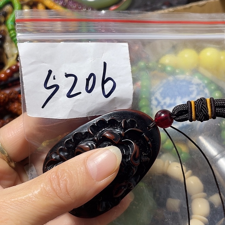 爱***虎琉璃/树脂/塑料类