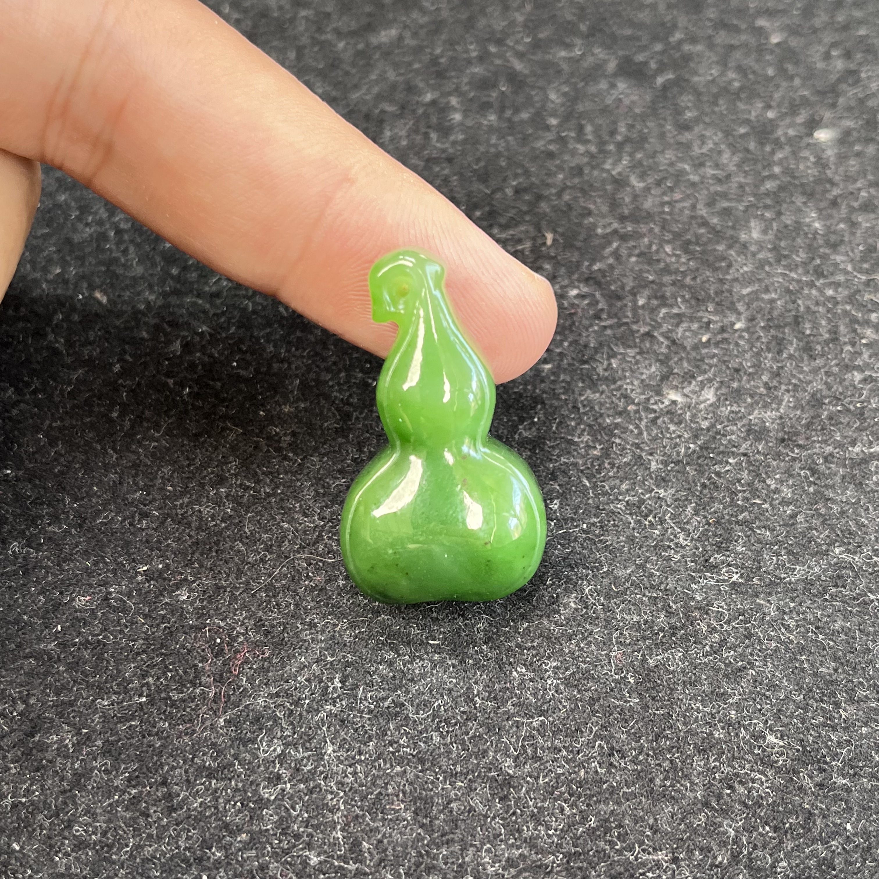 【源石珠宝】和田玉碧玉立体葫芦吊坠多样性发一