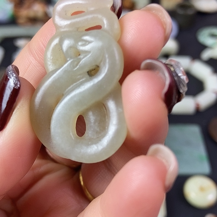 和田玉（糖玉）挂件未镶嵌